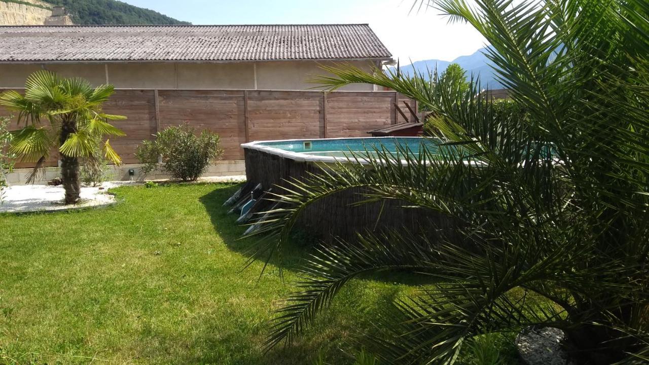 Maison Avec Piscine Entre Chartreuse Et Vercors La Buisse المظهر الخارجي الصورة